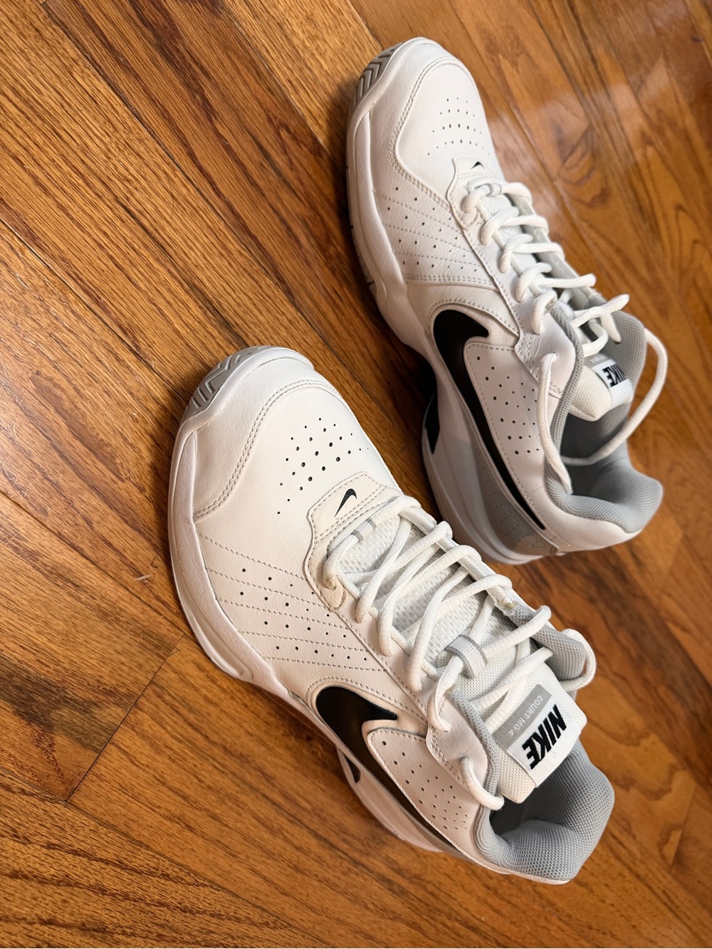 Nike Air Court Mo IV White Black Tennis Shoes Mens Size 10 429776-103 - Picture 3 of 10